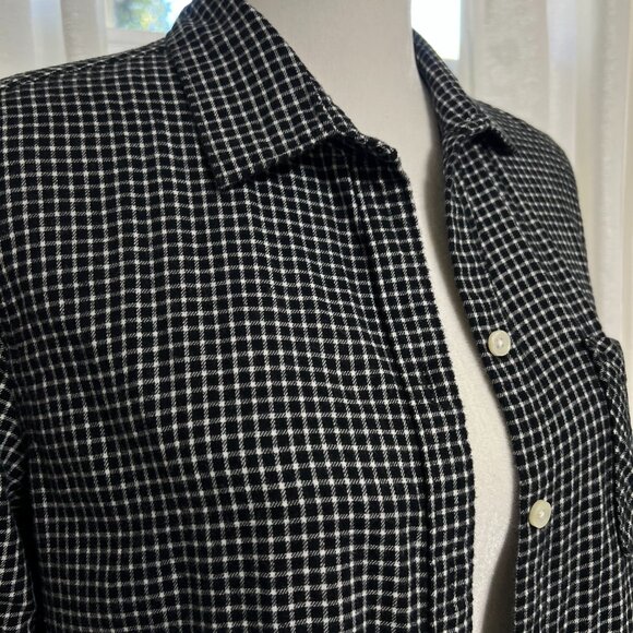 Old Navy Flannel Shirt The Classic Black White Plaid L Cotton Relaxed Fit - Picture 5 of 9